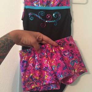 GK EUC CHILD SMALL GYM LEOTARD AND SHORTS SET